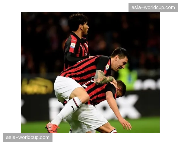 AC米兰锋线核心莱奥耻骨炎症反复,冲刺期状态成疑 AC米兰锋线核心莱奥耻骨炎症反复,冲刺期状态成疑