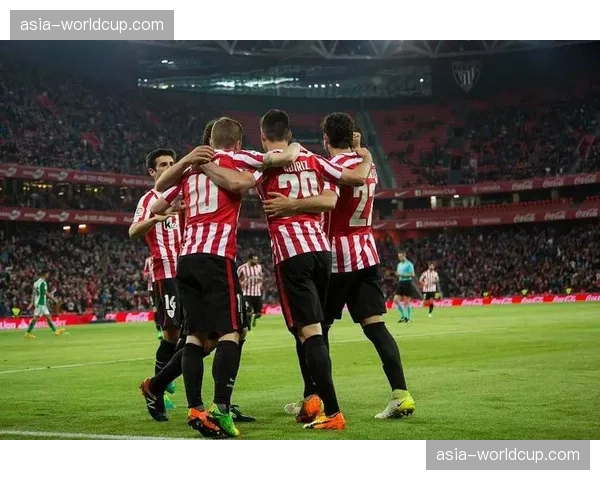 欧协联前瞻：佛罗伦萨与里尔会师半决赛