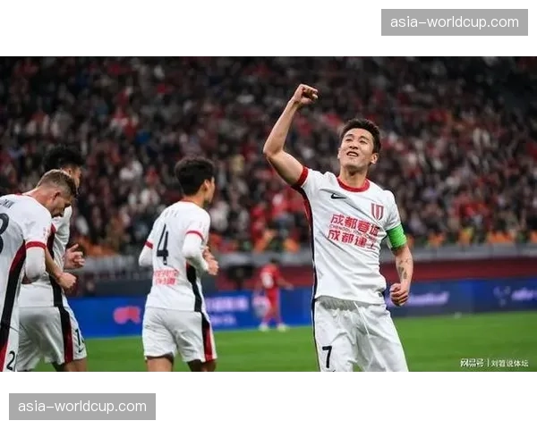 成都蓉城6名核心球员转会加盟西乙莱加内斯，韦世豪领衔